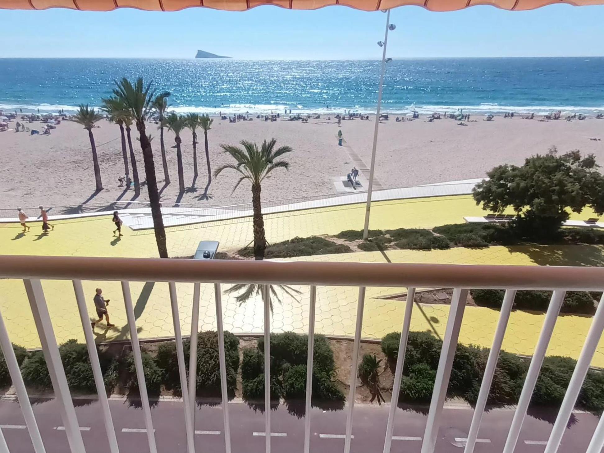 Apartamento Acapulco Luxe Piso 3 En 1A Linea Playa Poniente Benidorm Top Vistas Al Mar Espectaculares Y De Luxe Con Acceso A Piscina Y Garaje Privado Экстерьер фото